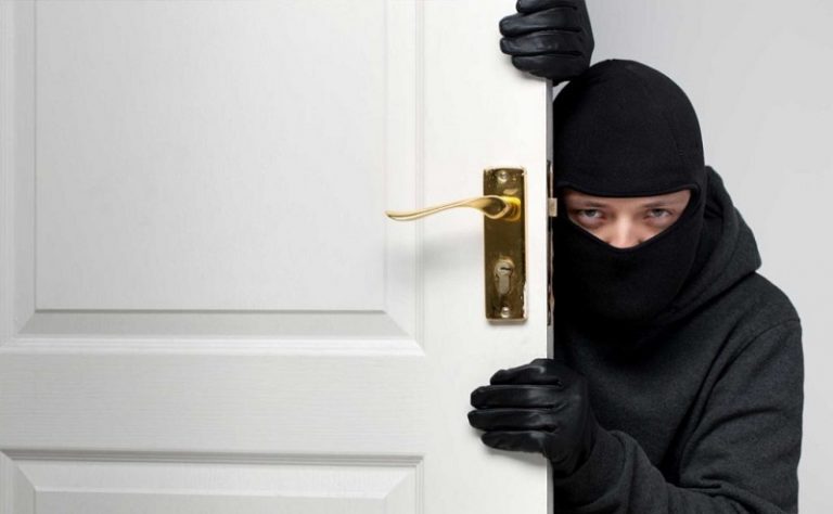 TẠI SAO NÊN SỬ DỤNG KHÓA CỬA ĐIỆN TỬ CHO PHÒNG NGỦ? 4 khóa cửa điện tử phòng ngủ