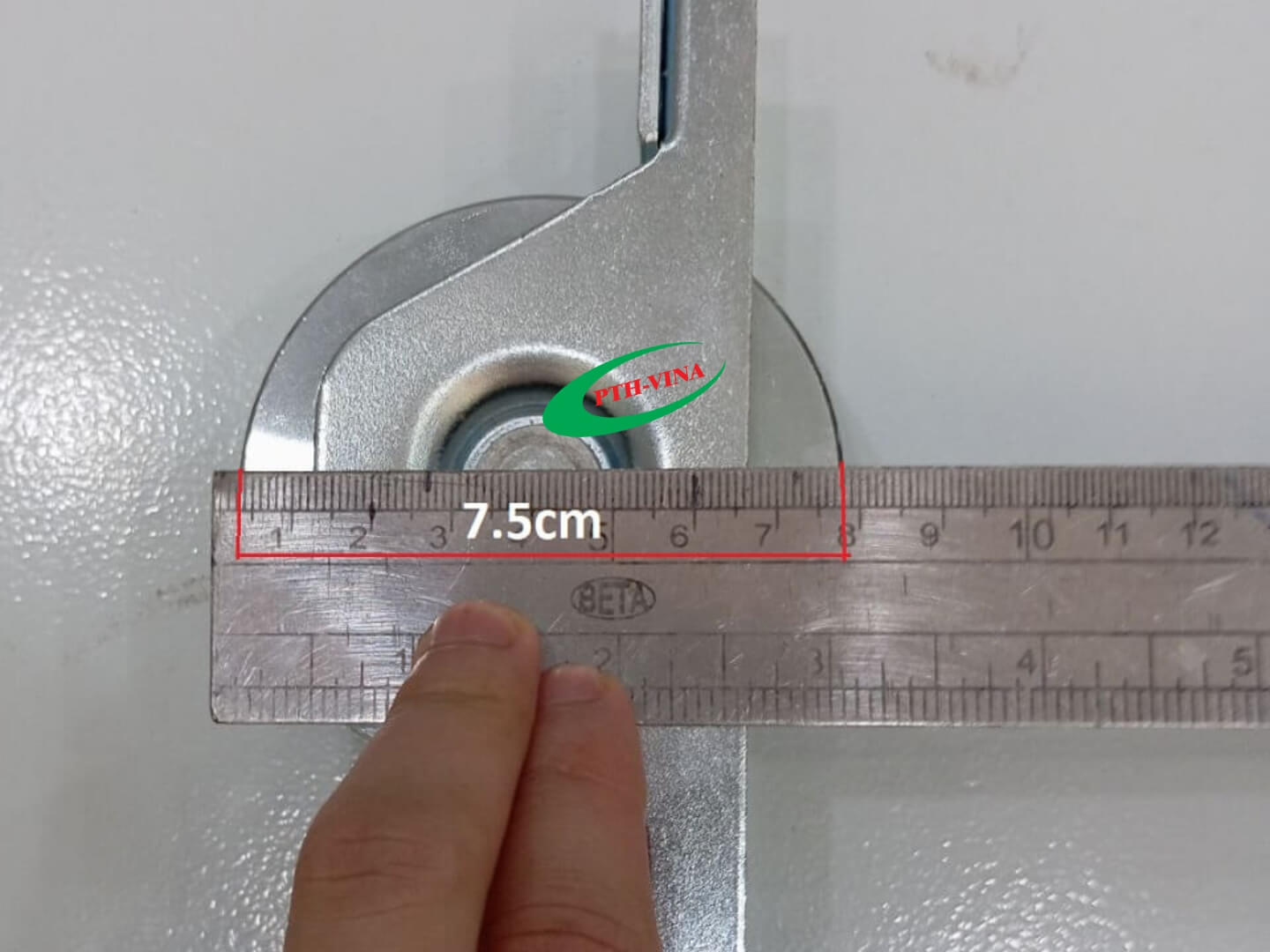 Đường kính bánh xe ray V gắn âm