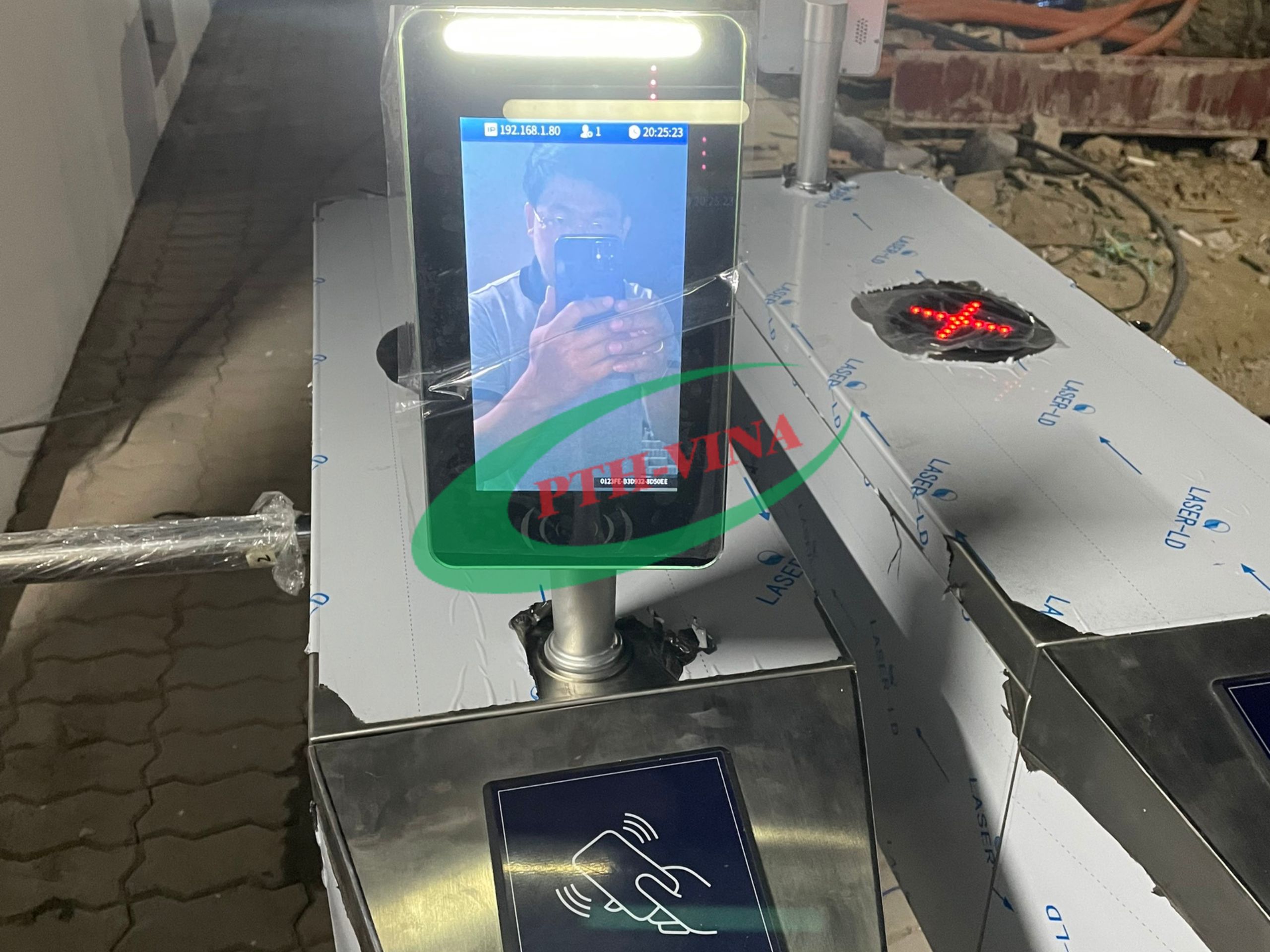 Lắp đặt cổng kiểm soát kết hợp Face ID tại Vũng Tàu