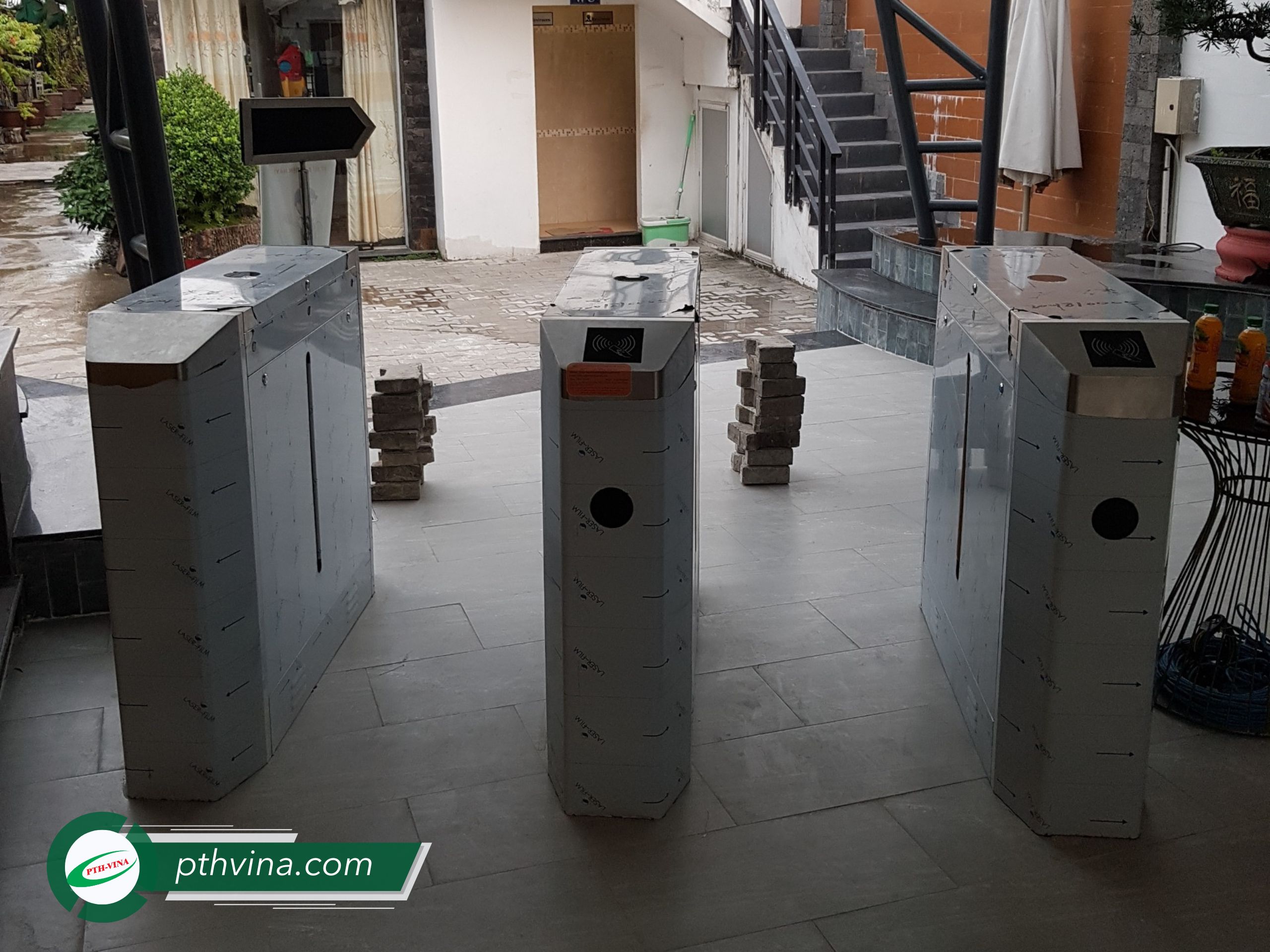 Công trình lắp đặt cổng flap barrier tại Green Garden Finess Center