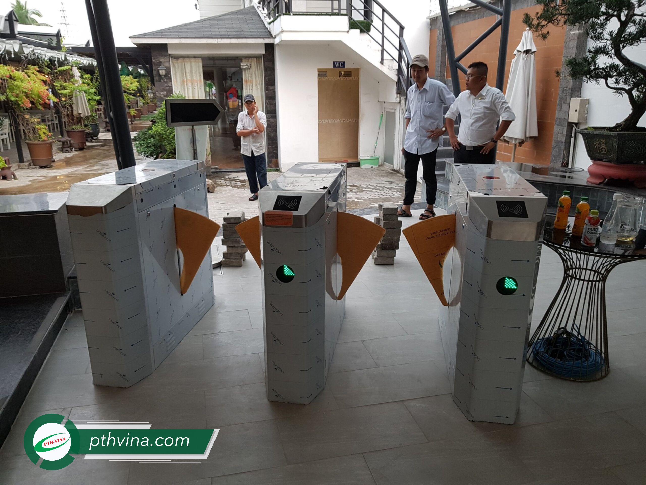 Công trình lắp đặt cổng flap barrier tại Green Garden Finess Center