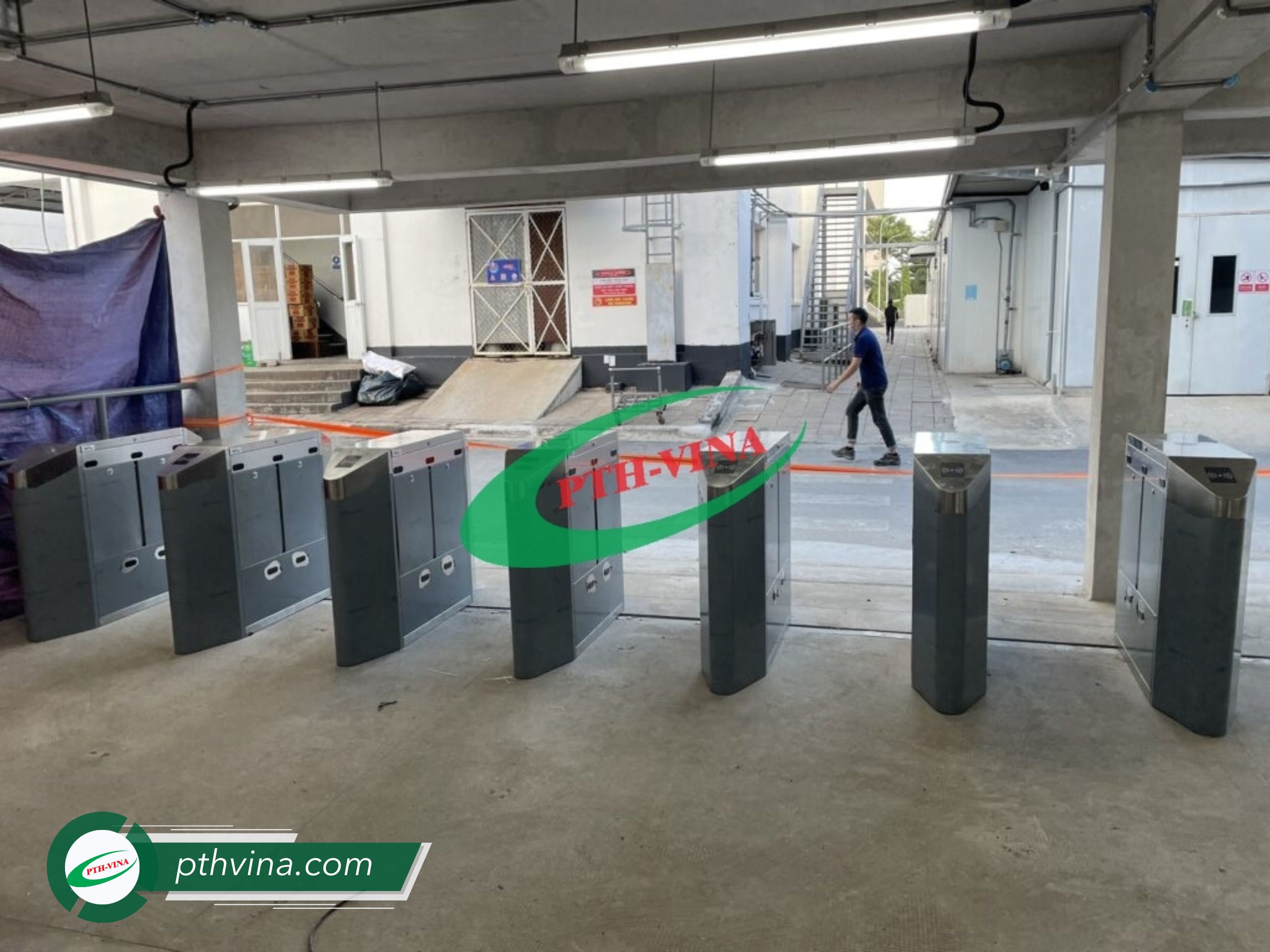 Công trình lắp đặt cổng flap barrier tại nhà máy Avery Dennison RIS