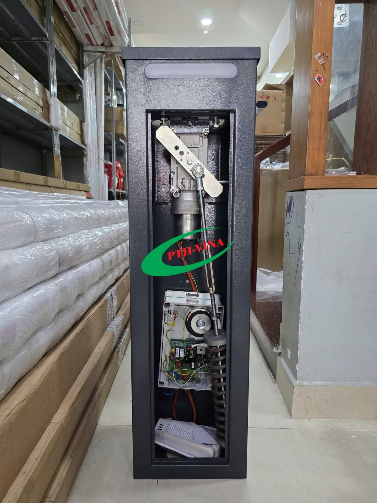 Mặt bên trong barie tự động DEA