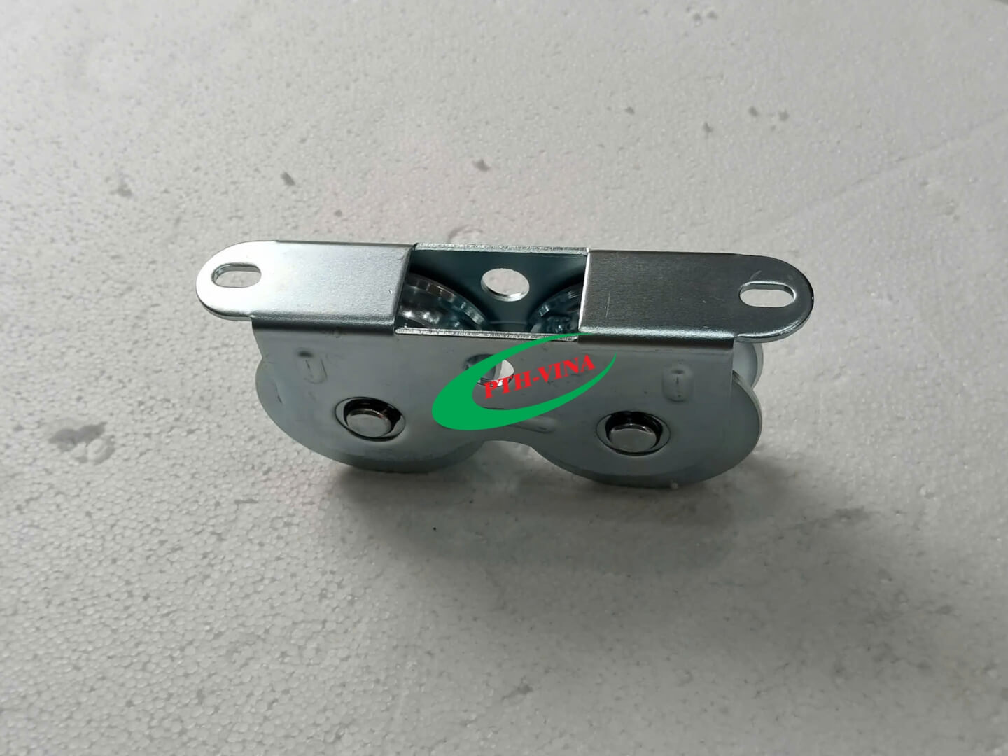 Bánh xe đôi cổng lùa phi 80mm