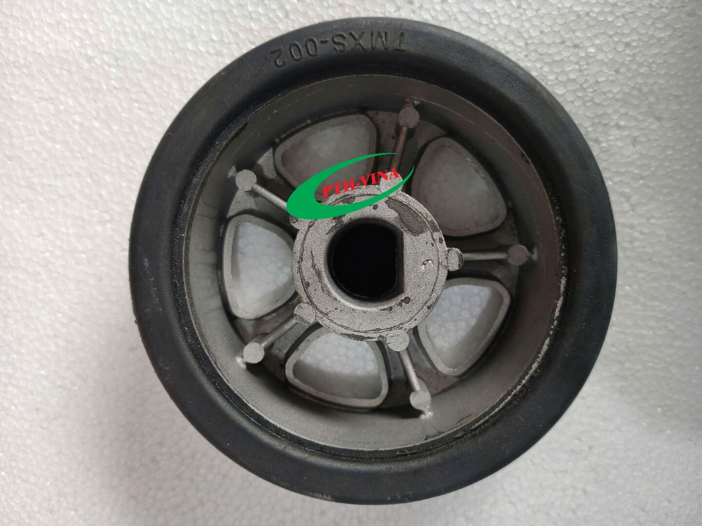 Bánh xe cổng xếp tự động lỗ khuyết