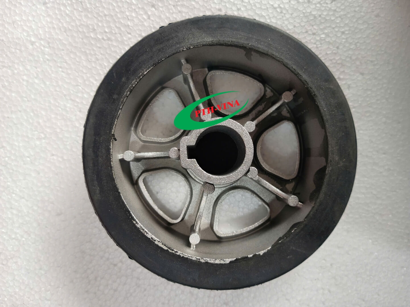 Bánh xe đầu kéo cổng xếp tự động lỗ tròn