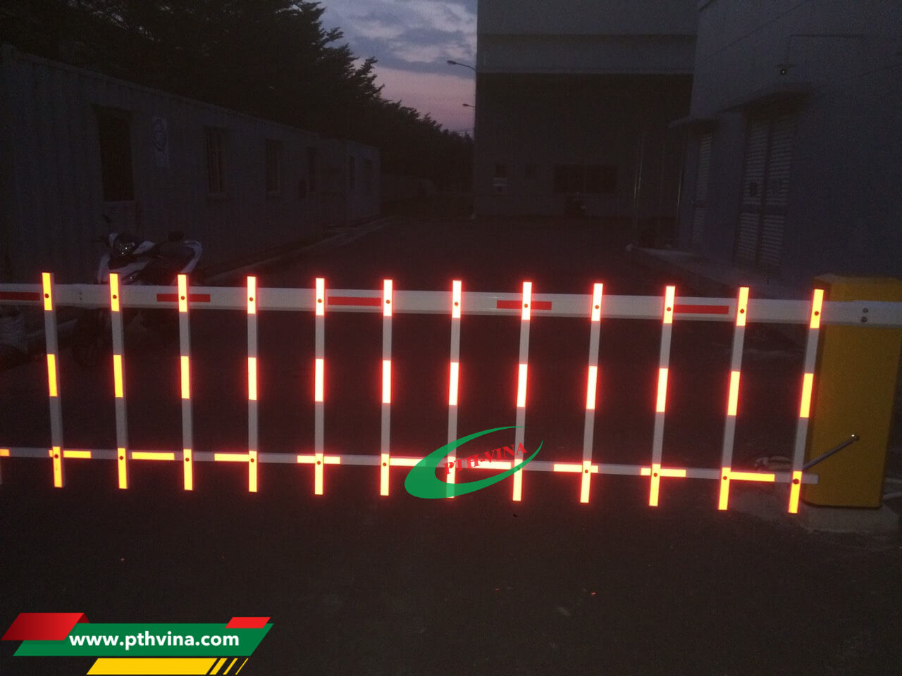 Báo giá barie hàng rào cho công trình, công trường