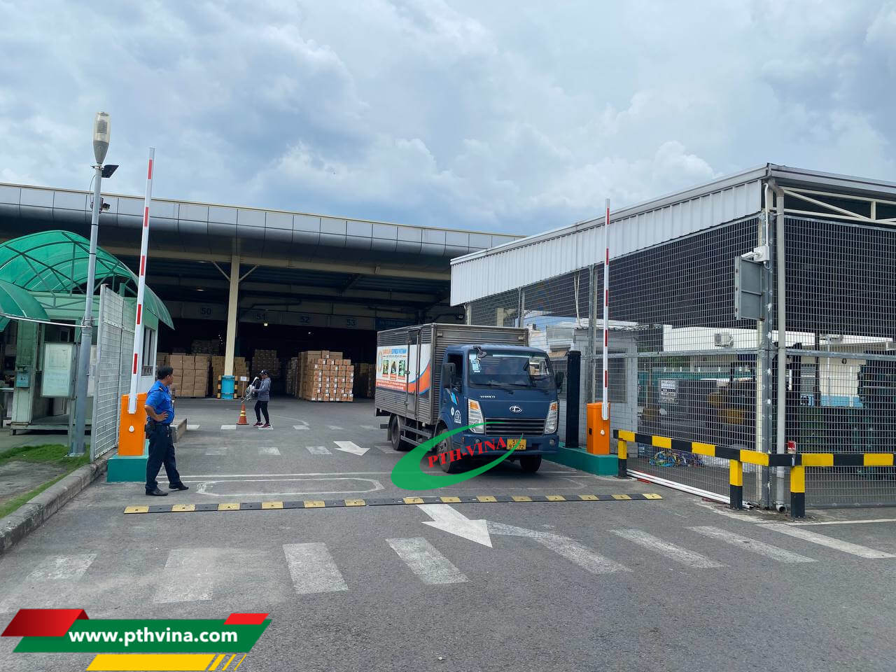 Barie tự động cần thẳng cho KCN, Chế xuất, Xí nghiệp Barie tự động cần thẳng cho KCN, Chế xuất, Xí nghiệp