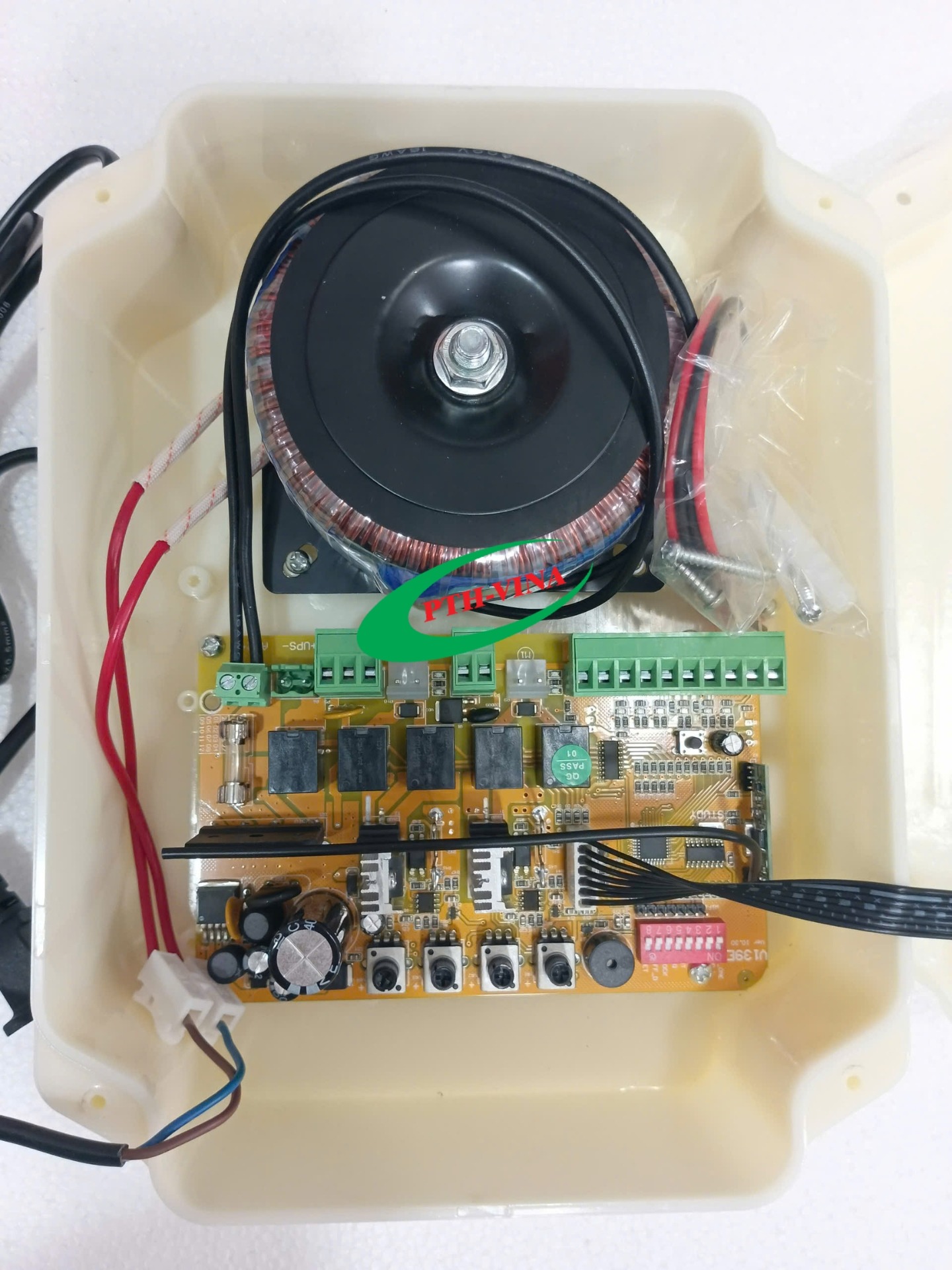 Main điều khiển motor con lăn