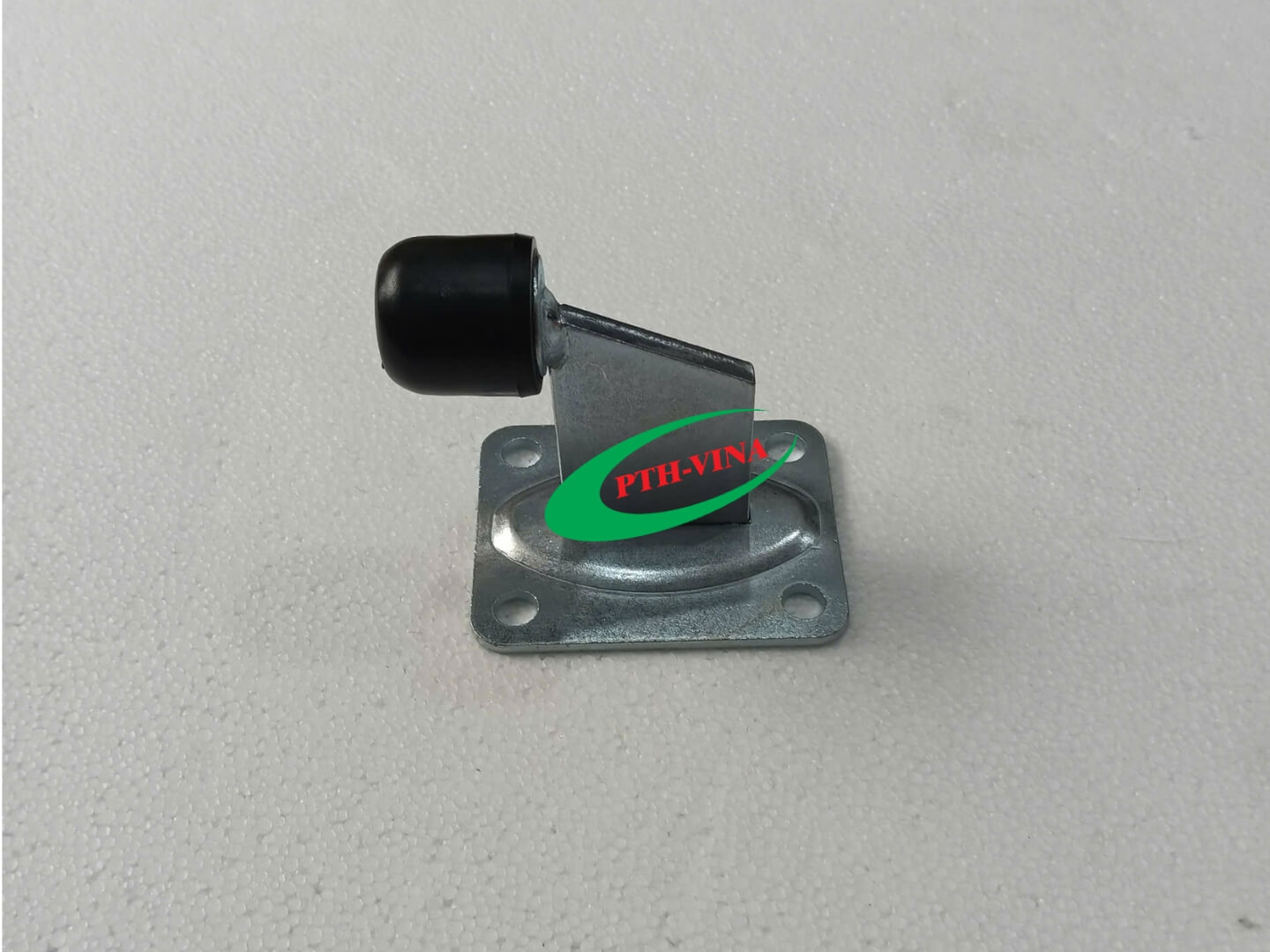 Cục chặn cổng lùa có tấm đế cao su