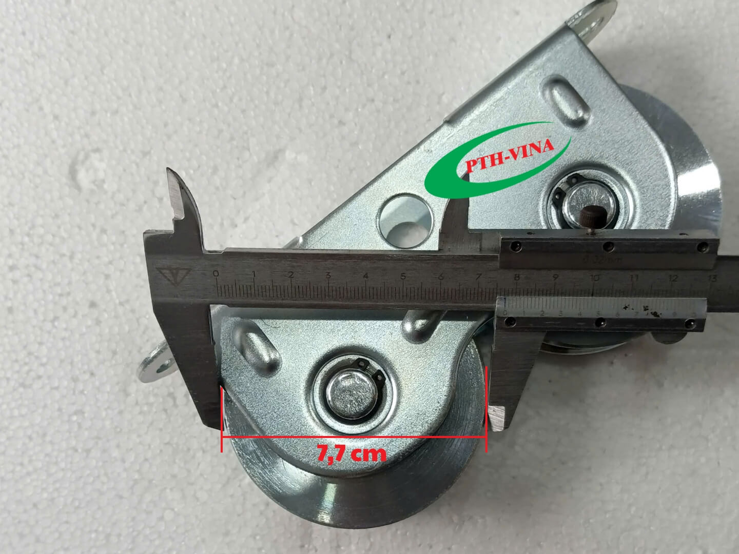 Đướng kính bánh xe đôi cổng lùa phi 80mm