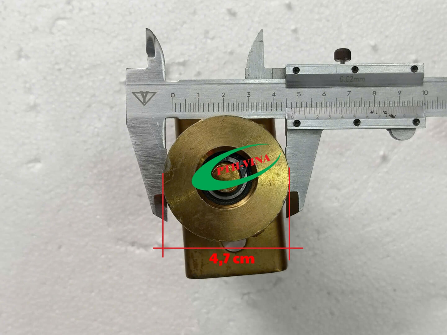 Đường kính trục xoay bánh xe phi 80mm