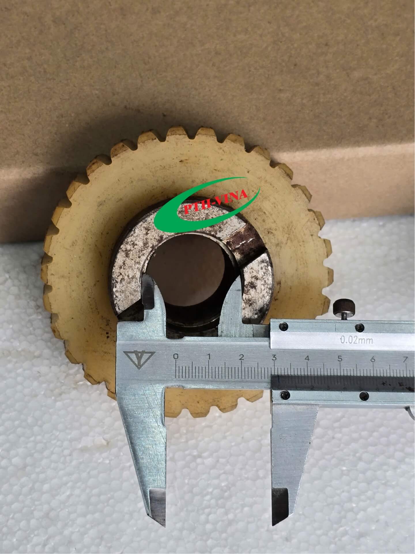 Kích thước lỗ cốt bánh răng nhông của motor lùa