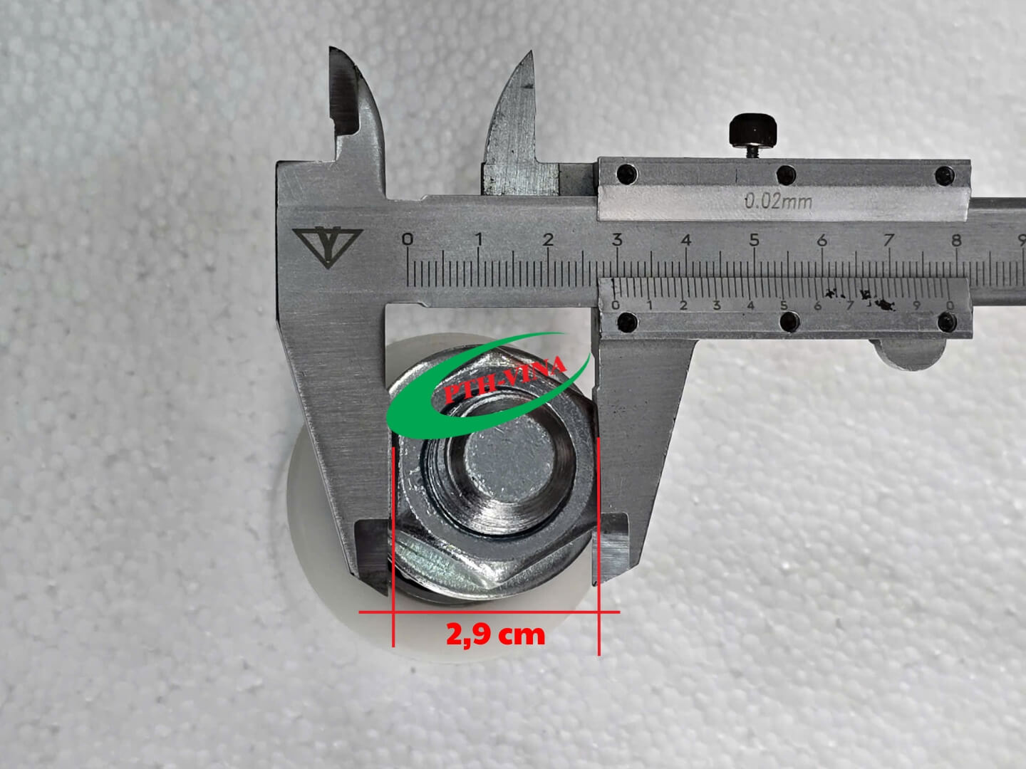 Kích thước ốc vít con lăn định hướng cửa cổng lùa D50x60