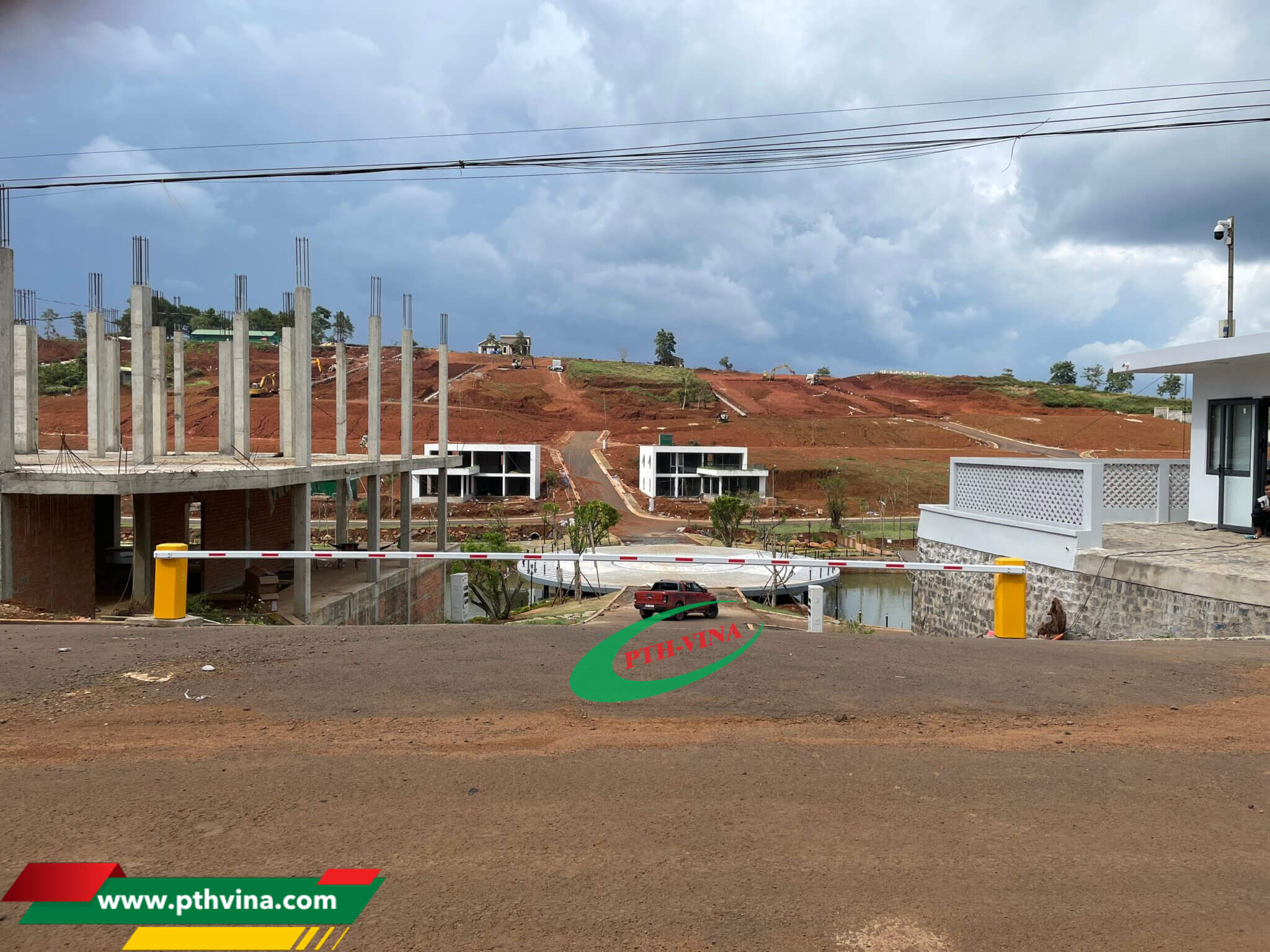 Lắp đặt Barie Bisen giá rẻ và bền bỉ cho Công Trình, Công Trường Xây Dựng