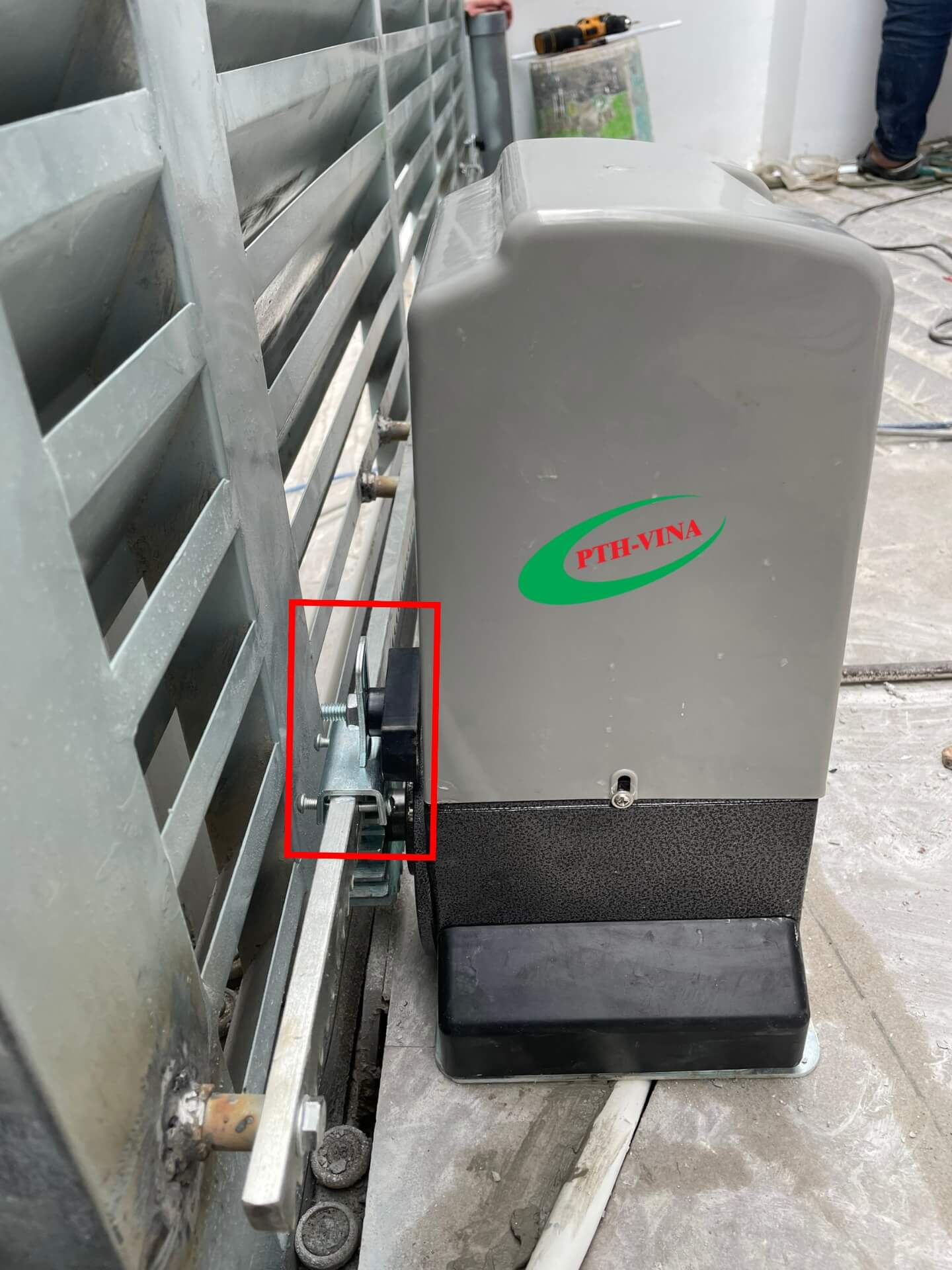 Vị trí lắp cảm biến dừng motor lùa