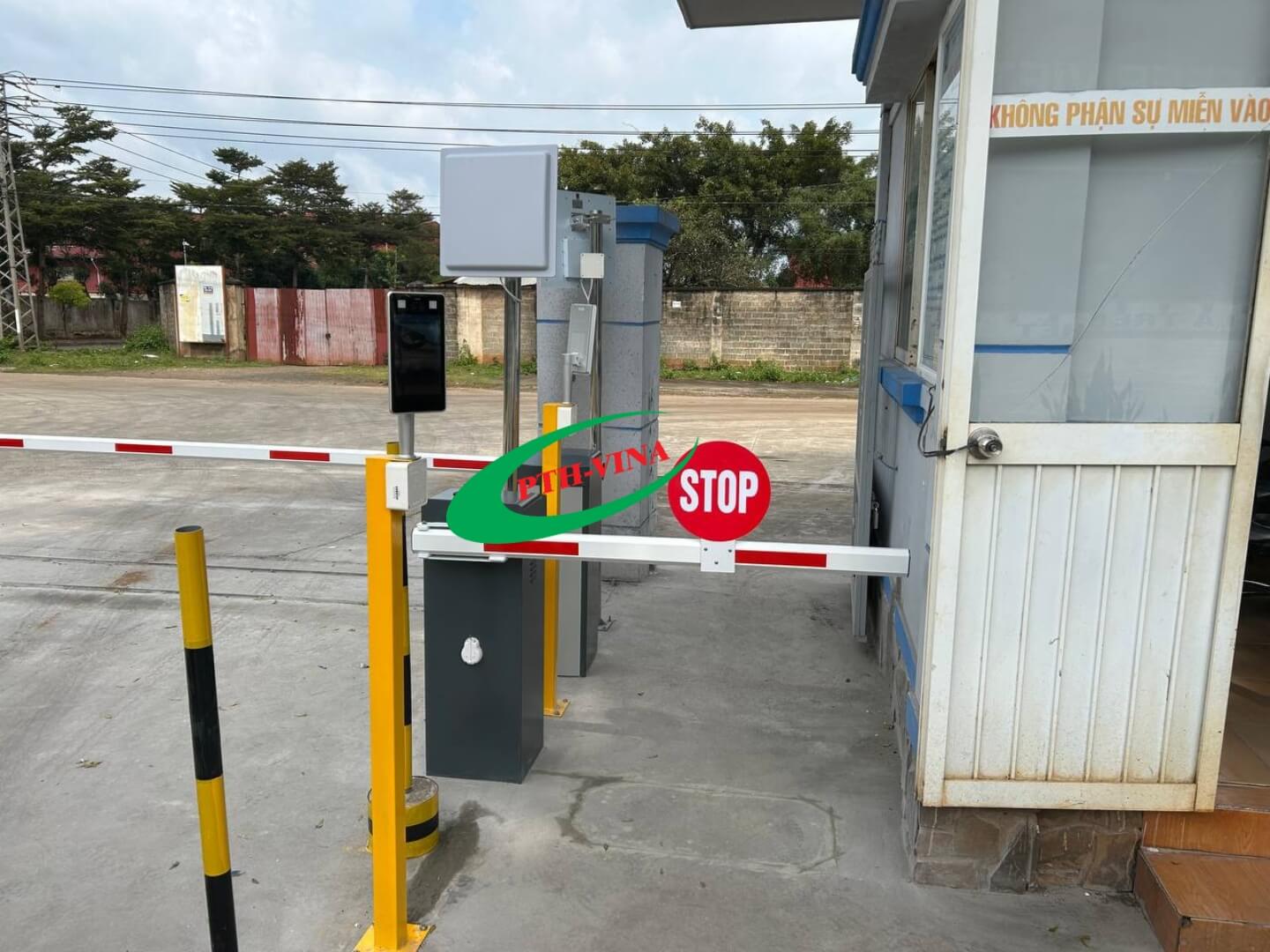 Công trình lắp đặt hệ thống kiếm soát xe ra vào tại nhà máy Đắk Lắk