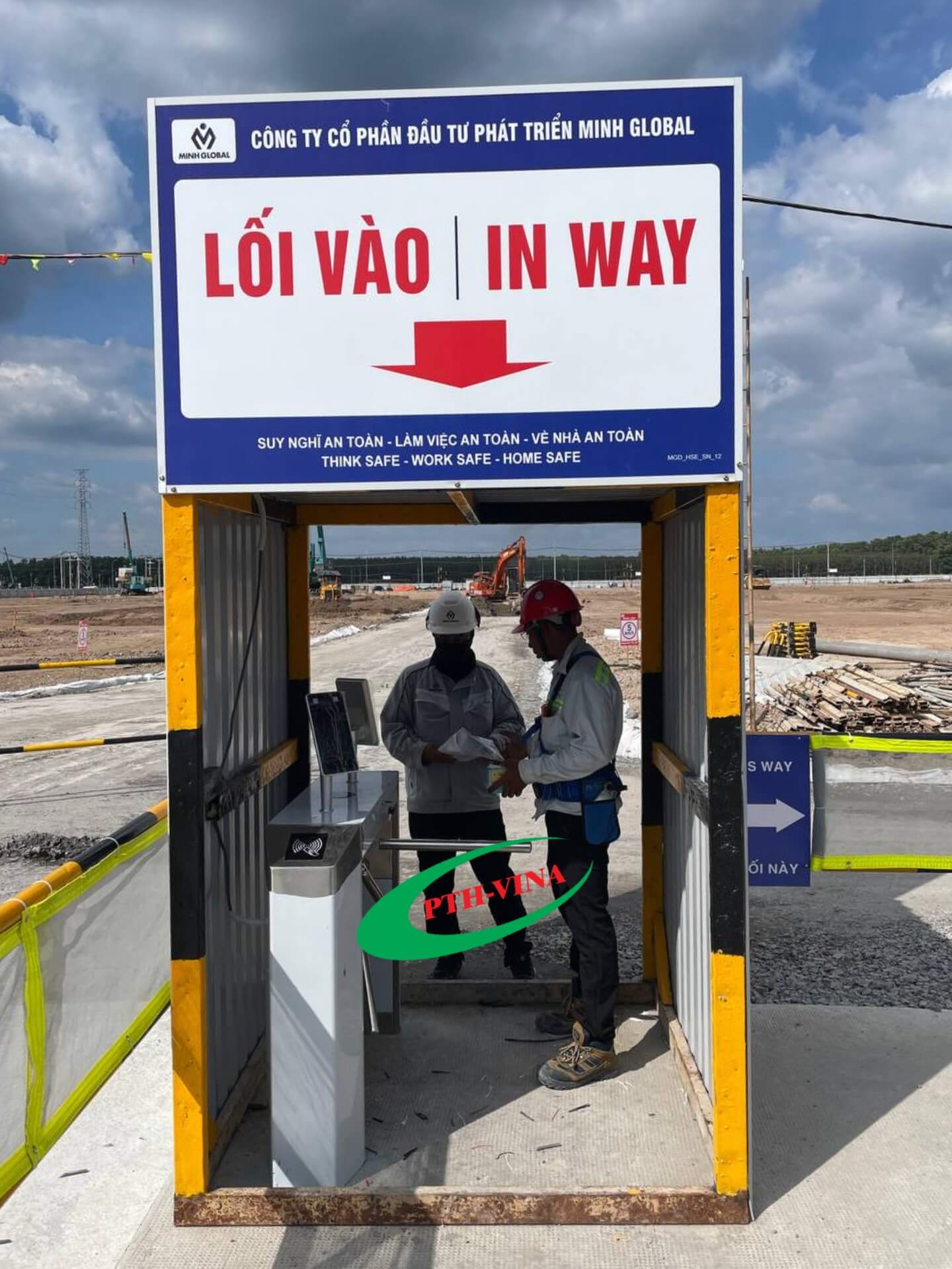 Lắp cổng tripod kết hợp máy nhận diện khuôn mặt tại Công ty Minh Global, Bình Dương