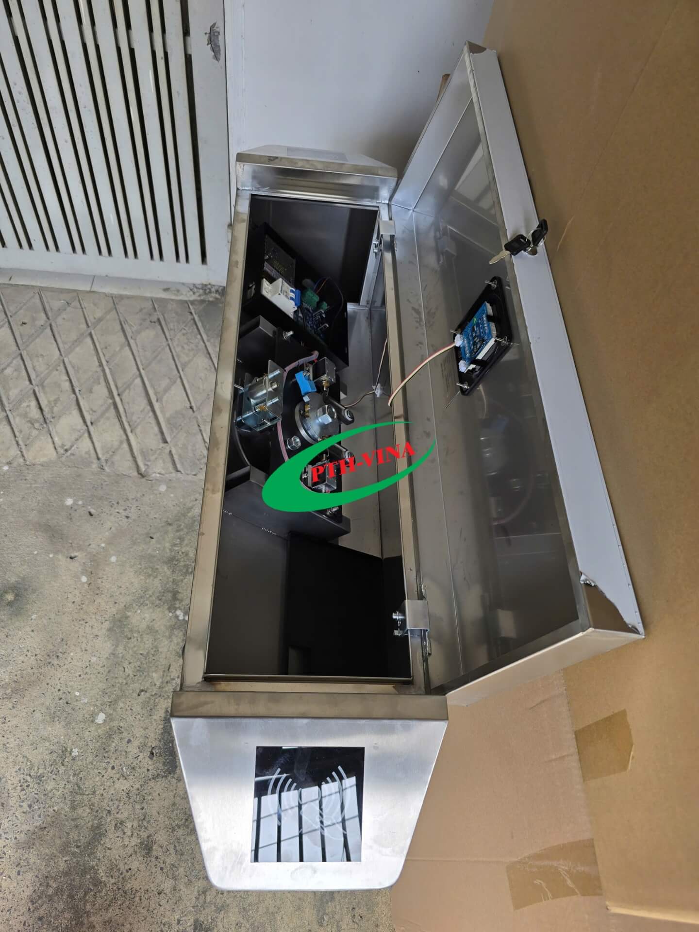 Main cổng xoay 3 càng