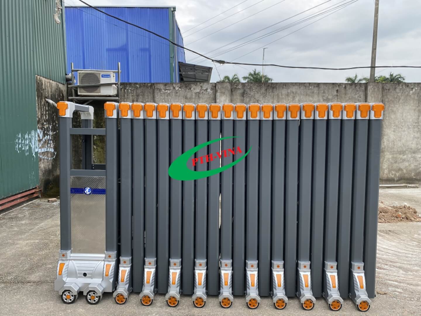 Cổng xếp hợp kim nhôm