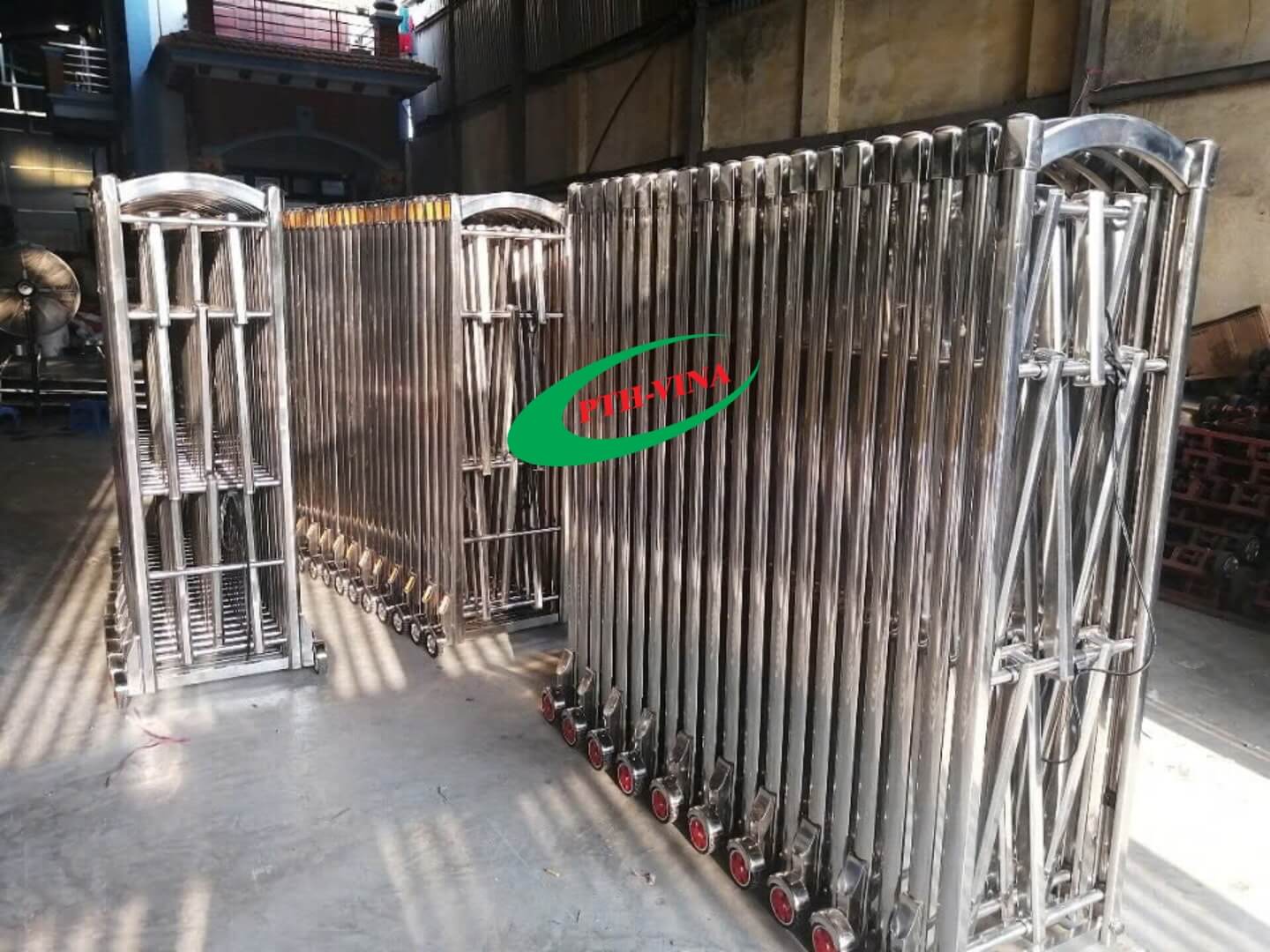 Bảng Giá Thân Cổng Xếp Inox PTH VINA Bảng Giá Thân Cổng Xếp Inox PTH VINA