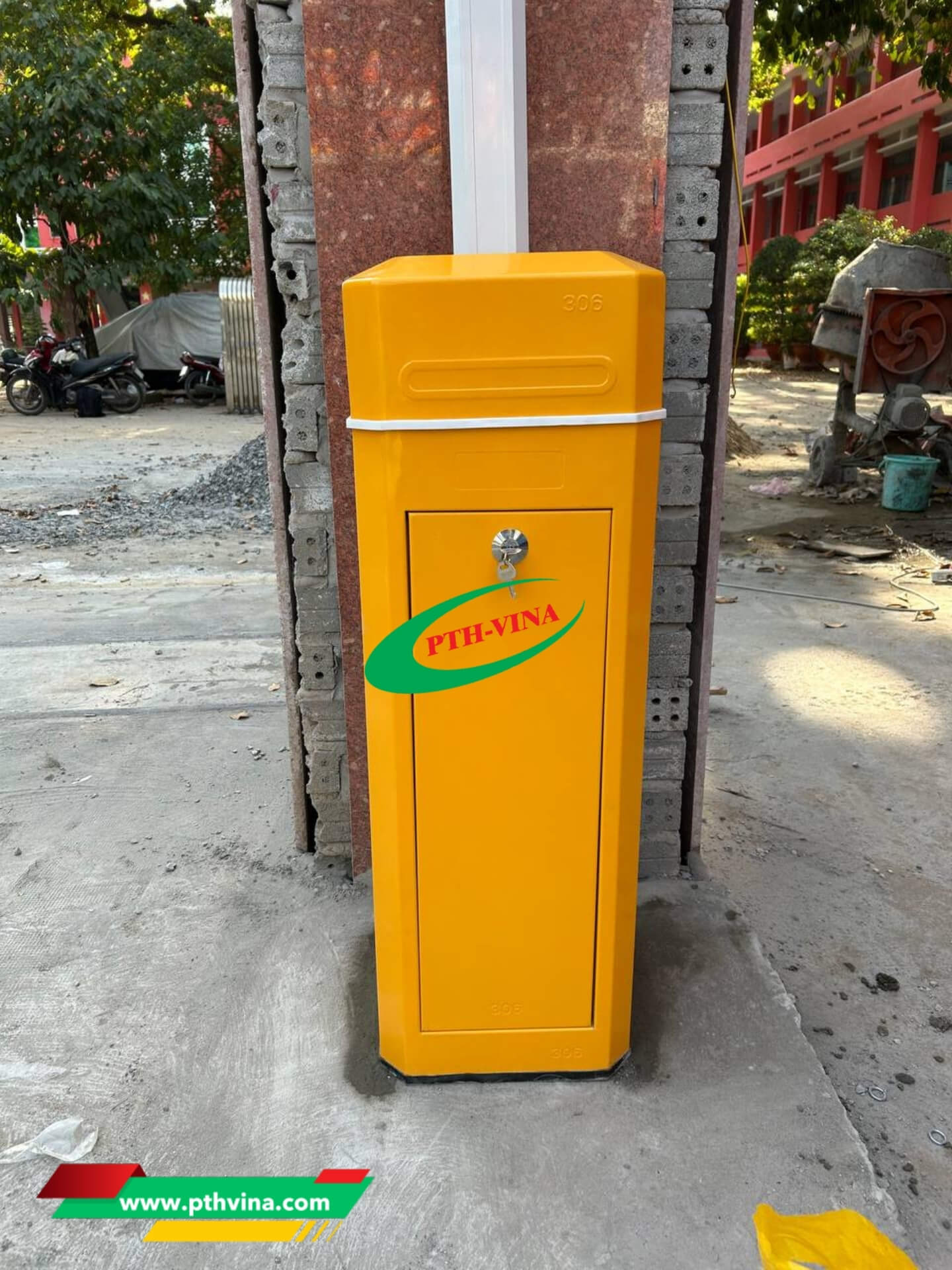 Lắp barie tự động kết hợp cổng xếp inox 304 tại Đồng Nai