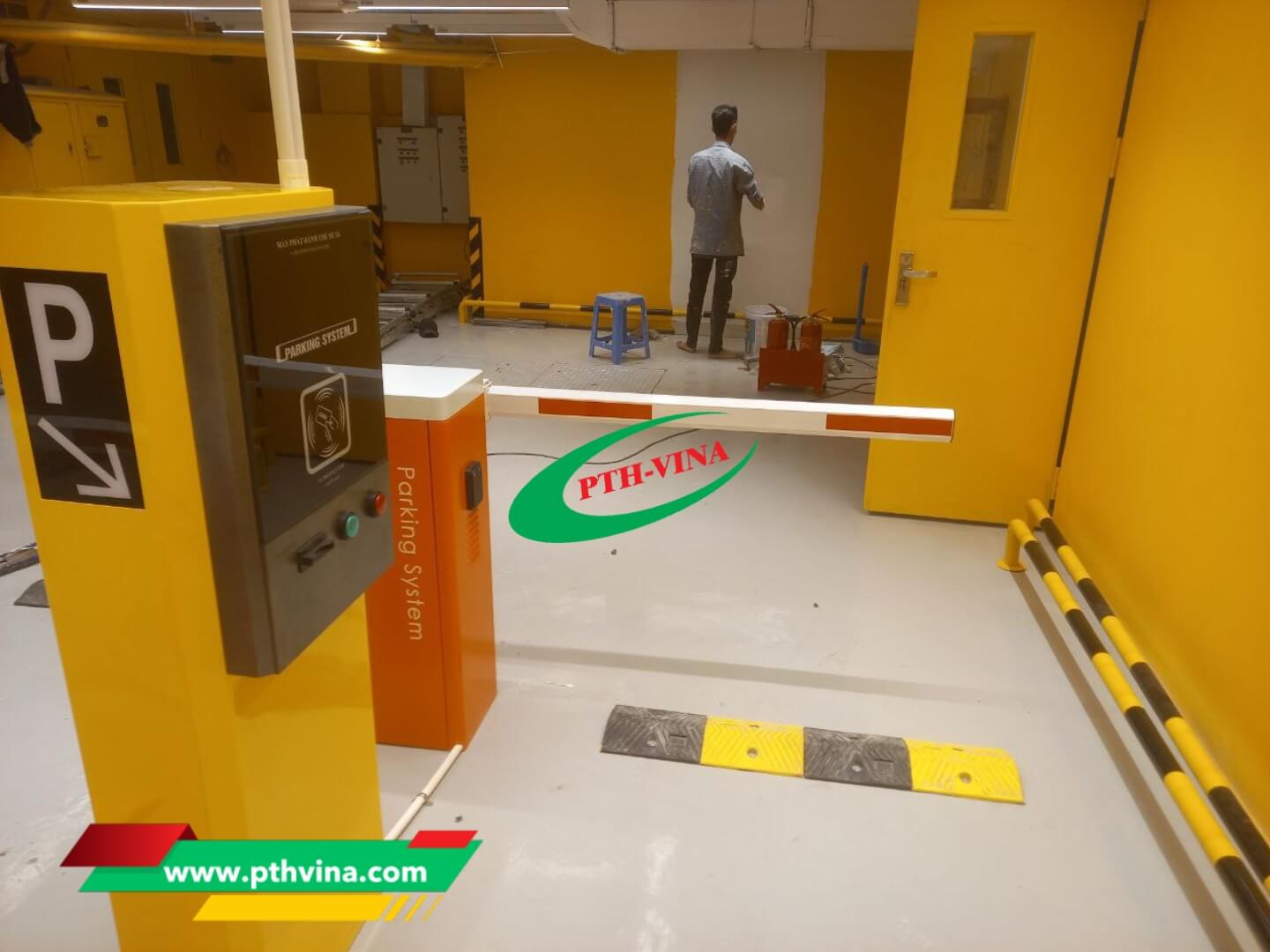 Lắp hệ thống giữ xe 2 làn tại Quận 1
