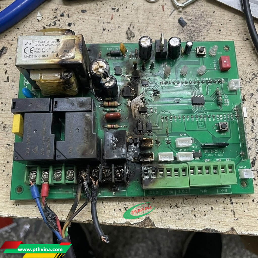 Bo mạch điều khiển hỏng hóc khi nguồn điện đầu vào không ổn định Bo mạch điều khiển hỏng hóc khi nguồn điện đầu vào không ổn định