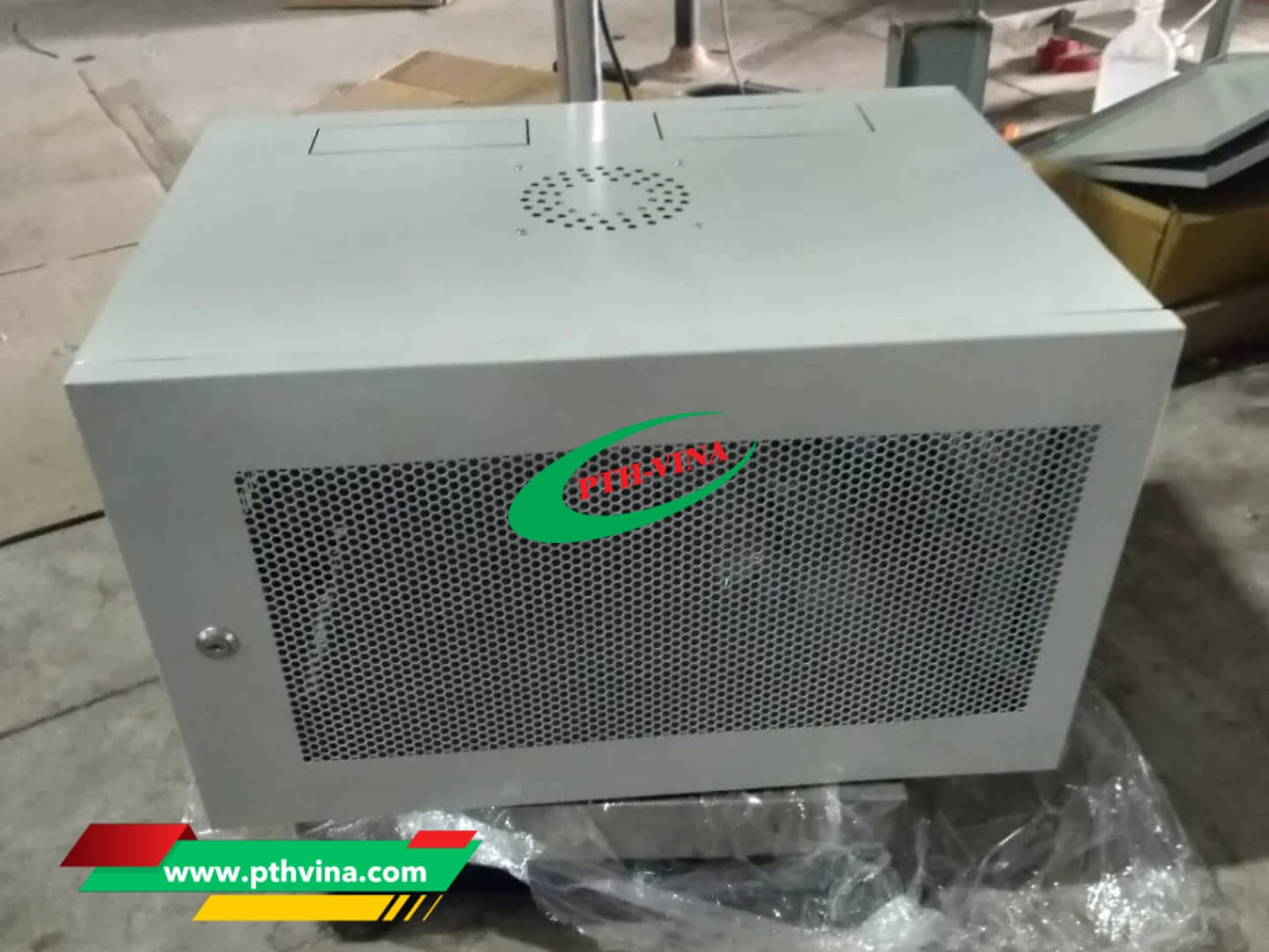 Tủ rack 6U treo tường