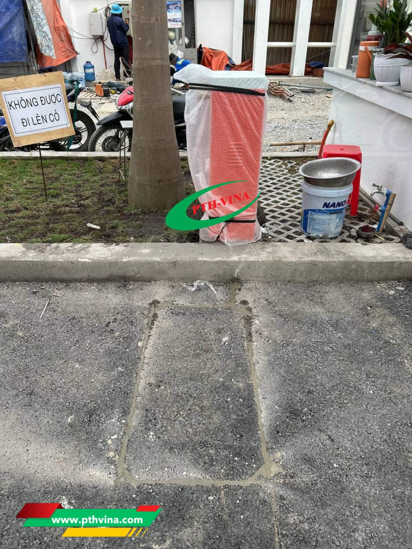 Lắp đặt hệ thống giữ xe tại Roxana PLAZA