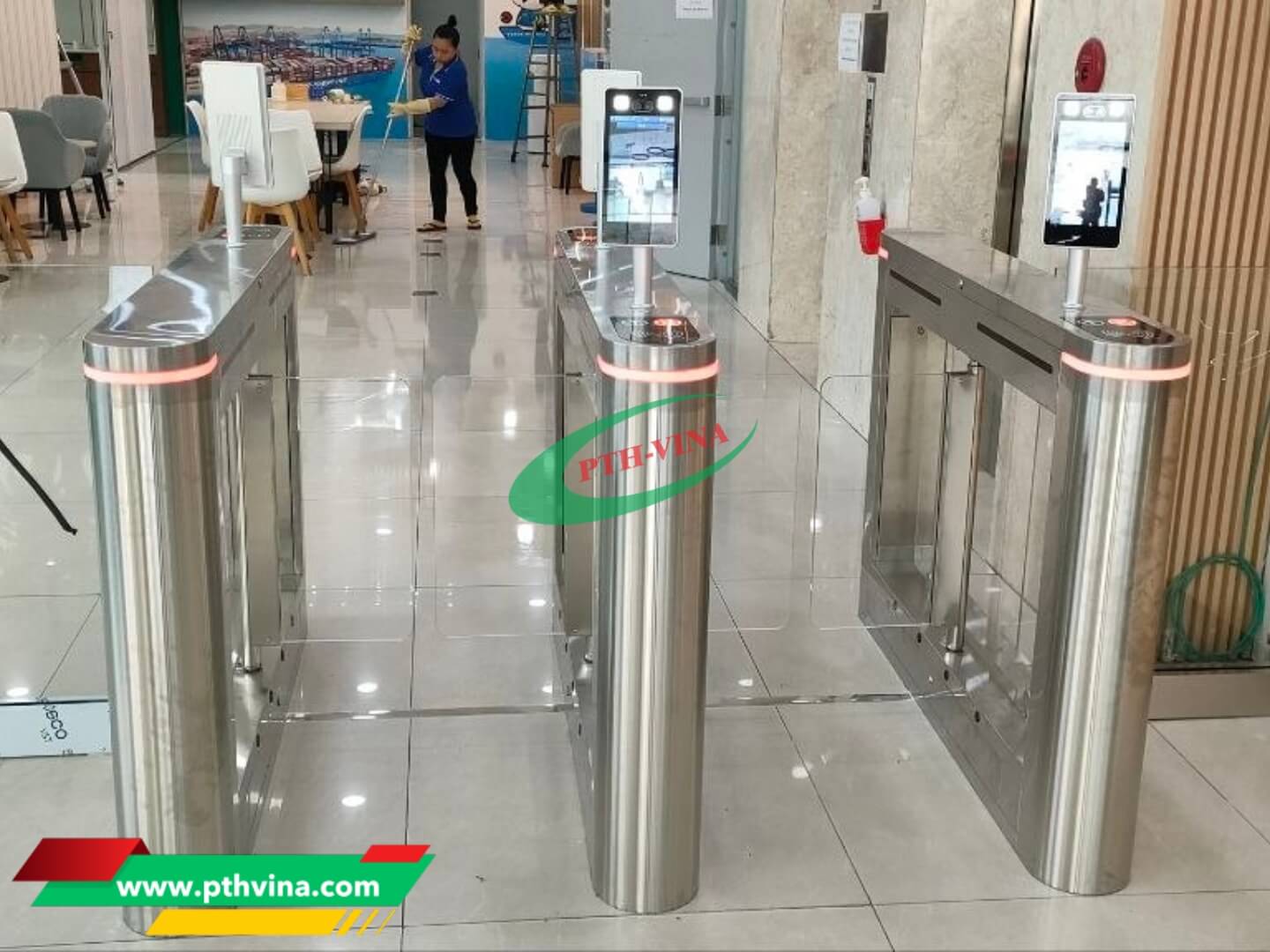 Công trình lắp cổng swing barrier tại Phú Nhuận