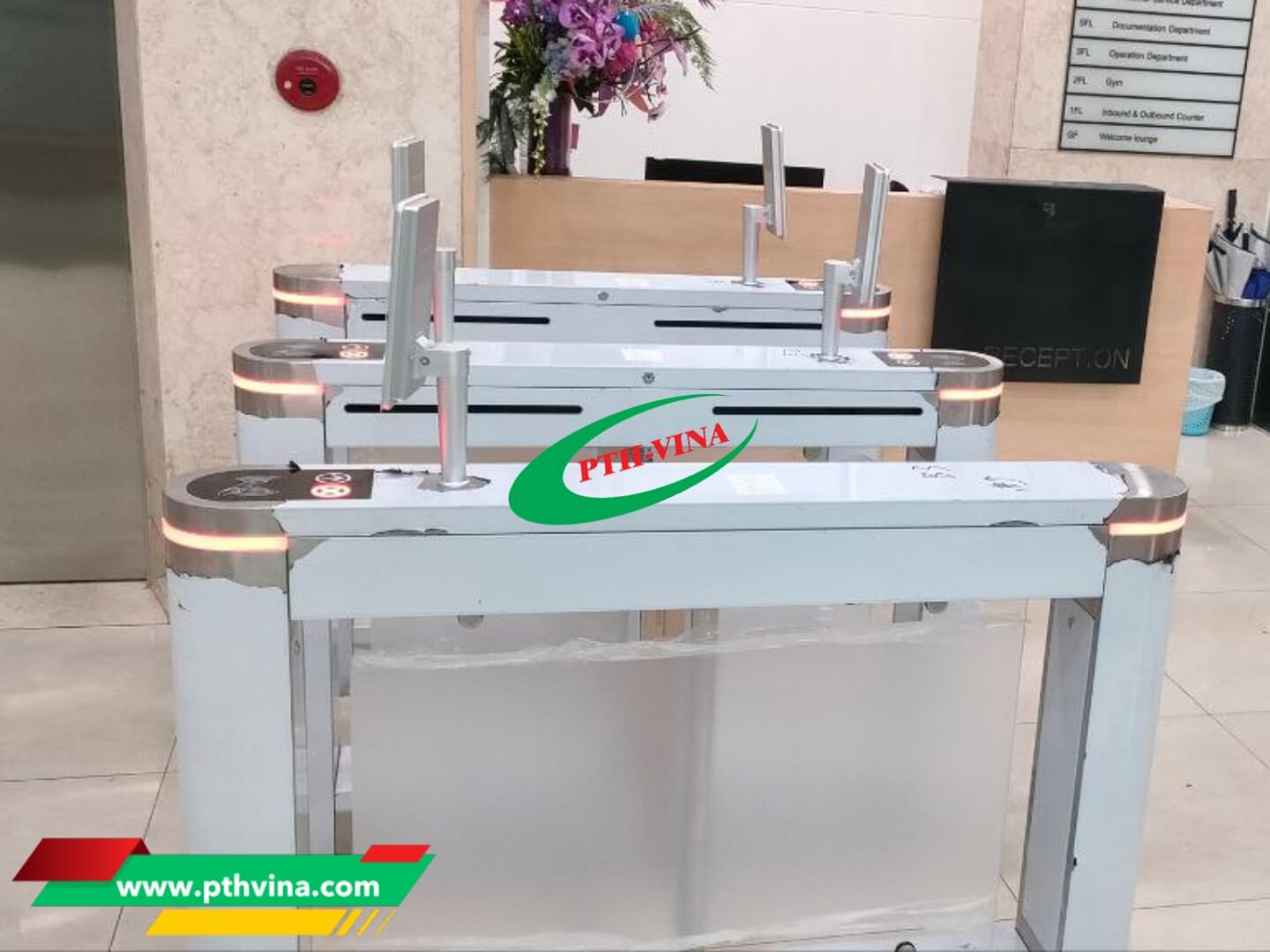 Công trình lắp cổng swing barrier tại Phú Nhuận