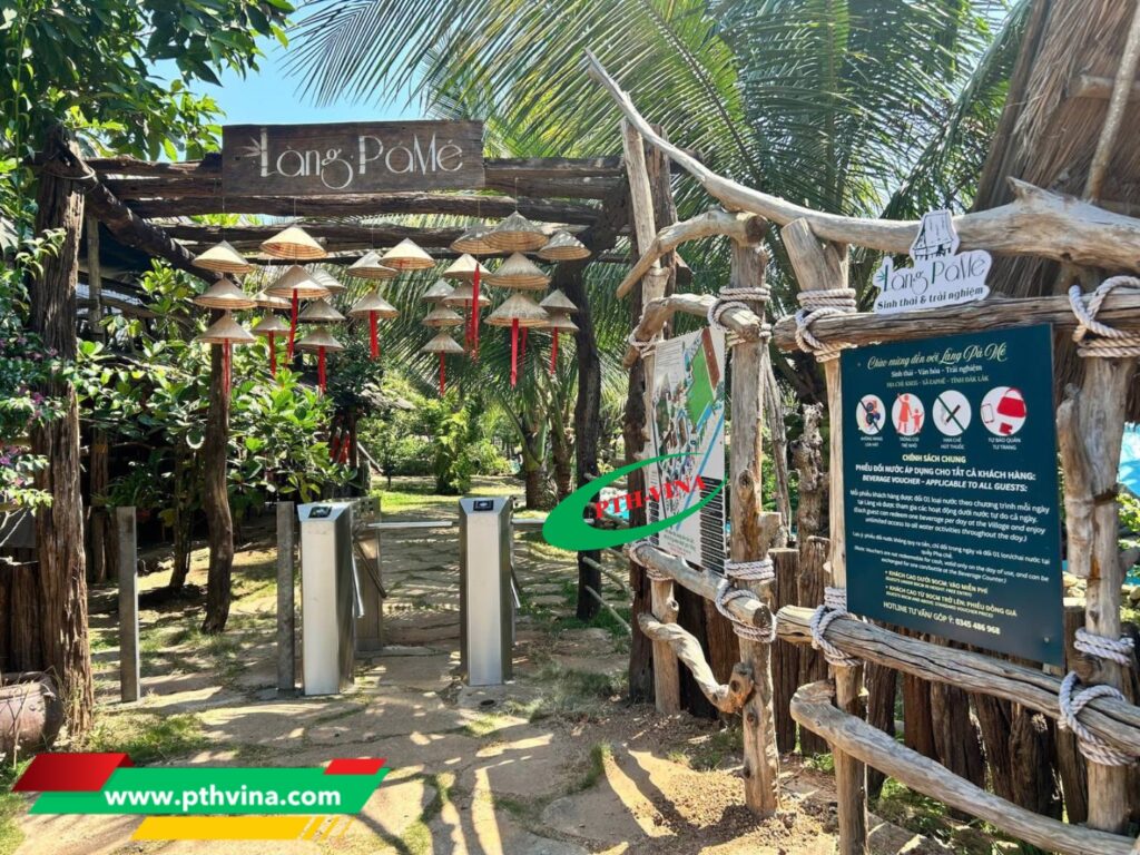 Công trình lắp cổng tripod cho khu sinh thái Pá Mé, Đắk Lắk