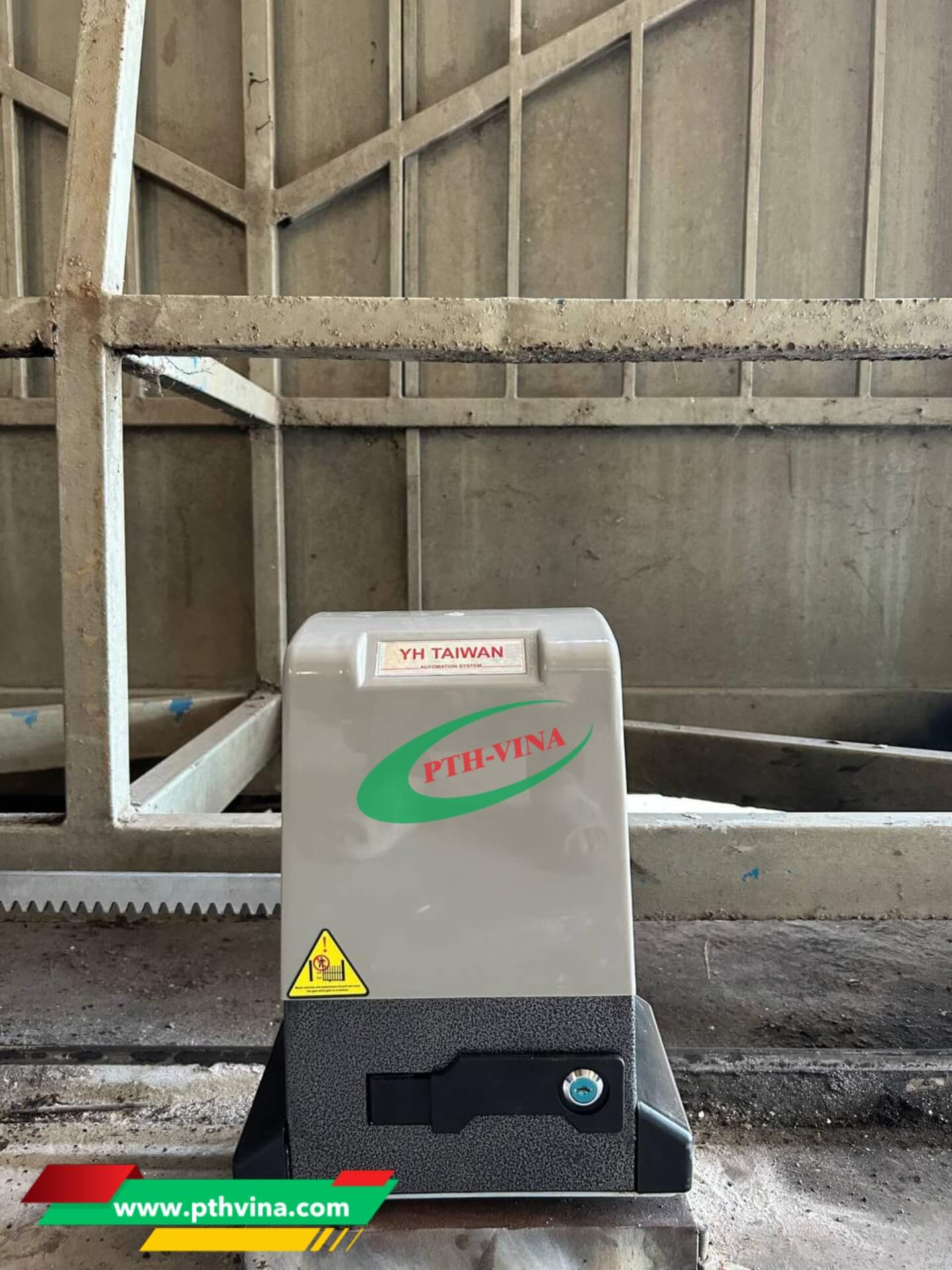 Công trình lắp motor cổng lùa 1500kg tại Tân Bình