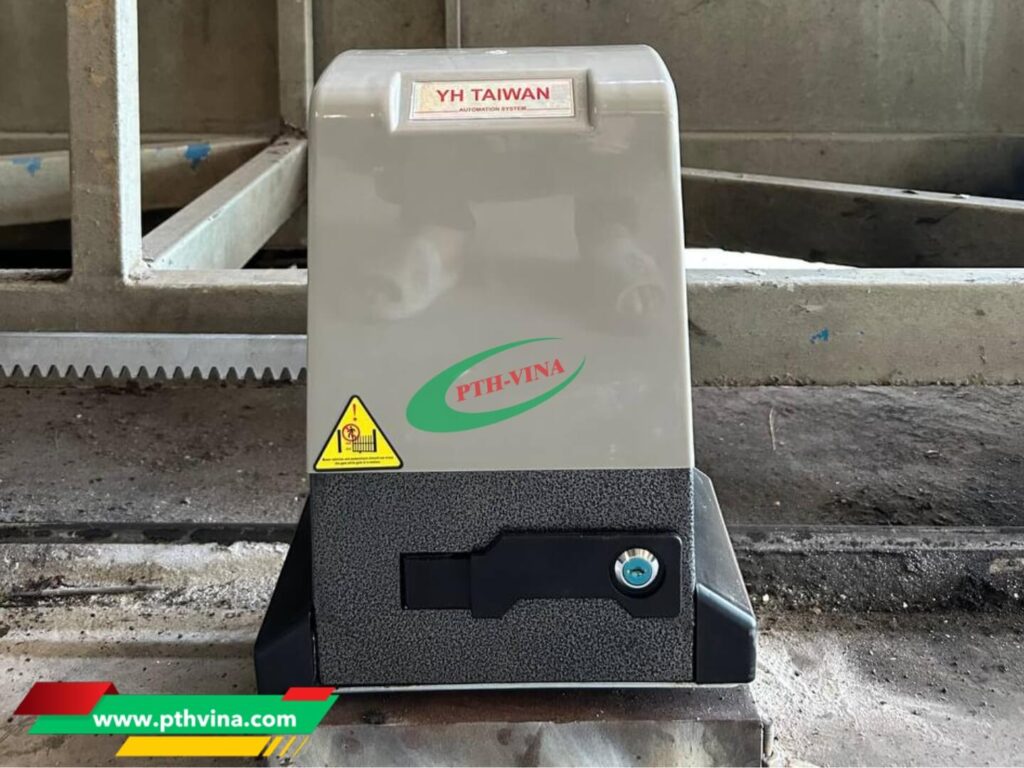 Công trình lắp motor cổng lùa 1500kg tại Tân Bình