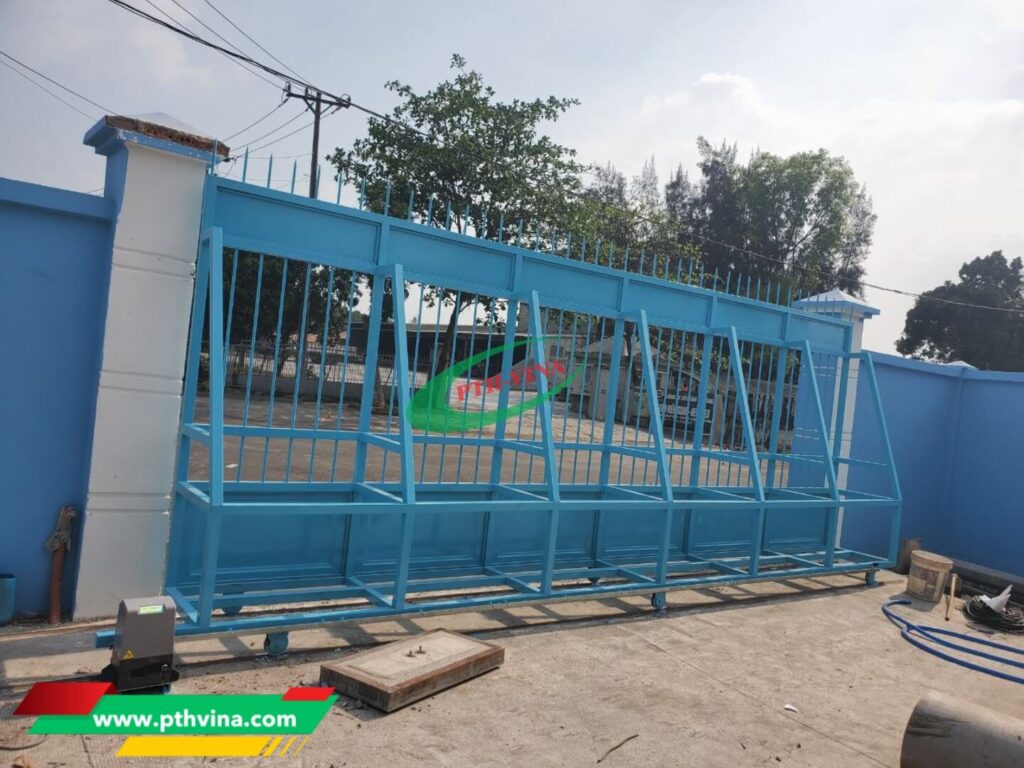 lắp cổng lùa 1500kg tại KCN Mỹ Phước 1