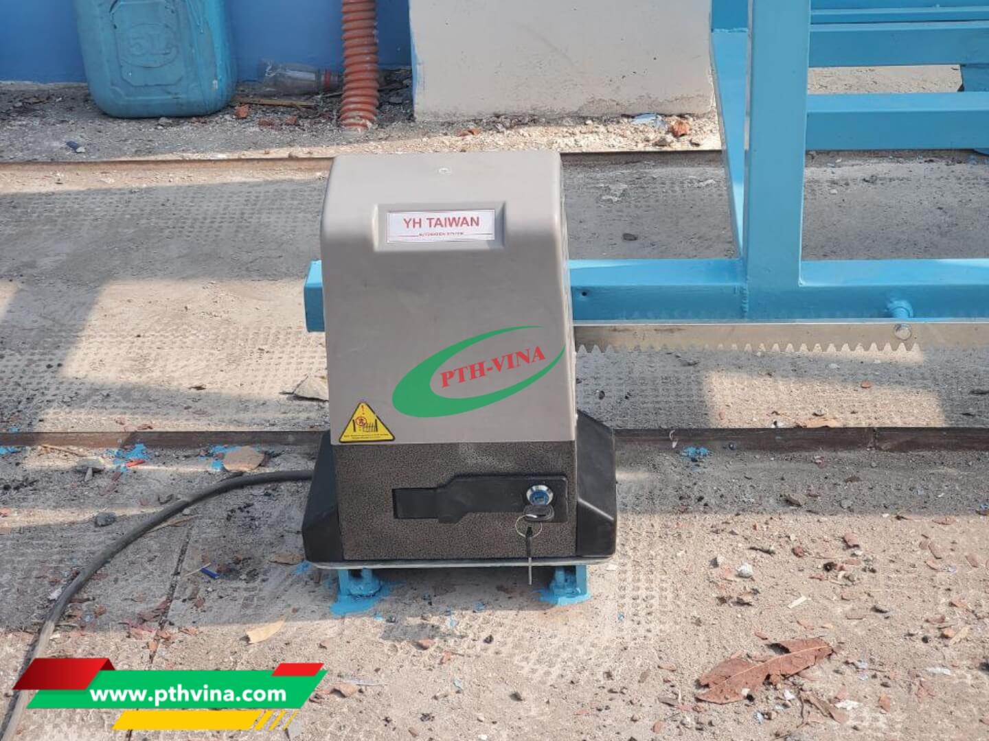 lắp cổng lùa 1500kg tại KCN Mỹ Phước 1